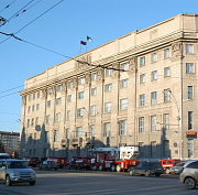 300 многодетных семей получили пожарные извещатели в Новосибирске