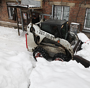Сотни нарушений нашли при уборке дворов от снега в Новосибирске