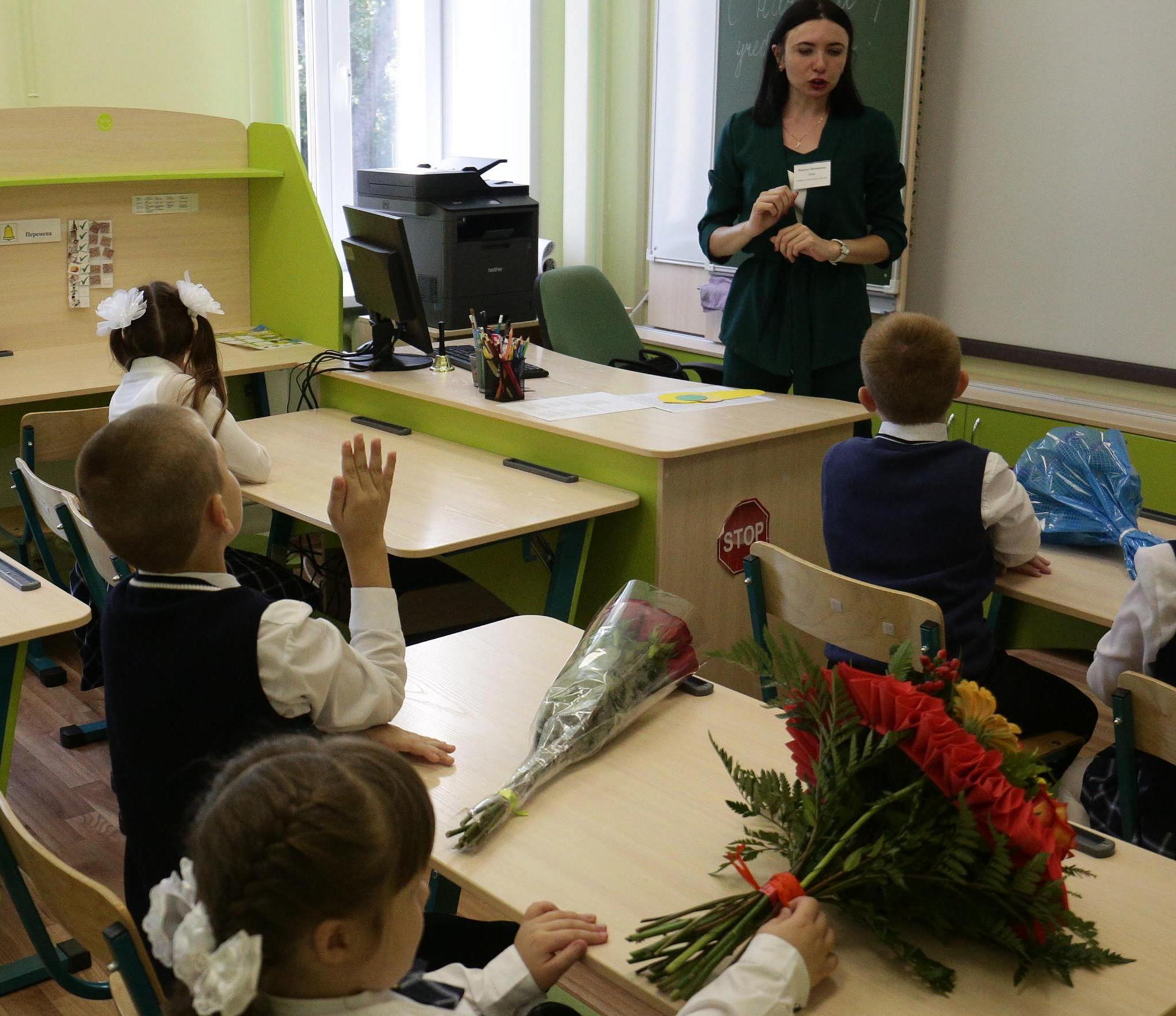 Видеоролики со своими учителями могут записать школьники на конкурс