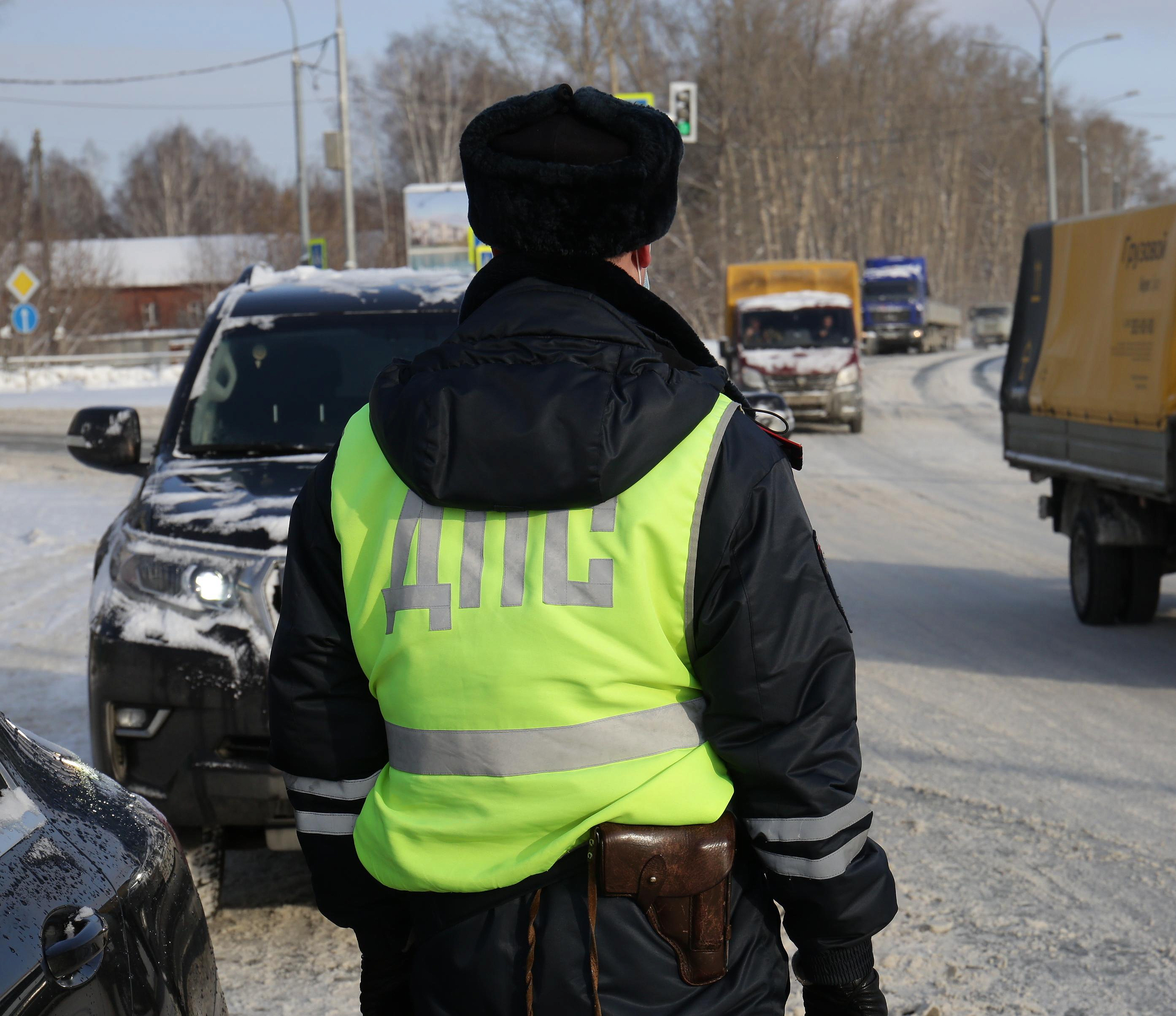 Водитель LADA Samara разбился насмерть в ДТП на Советском шоссе